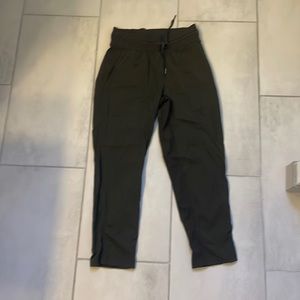 Olive green lululemon capri joggers